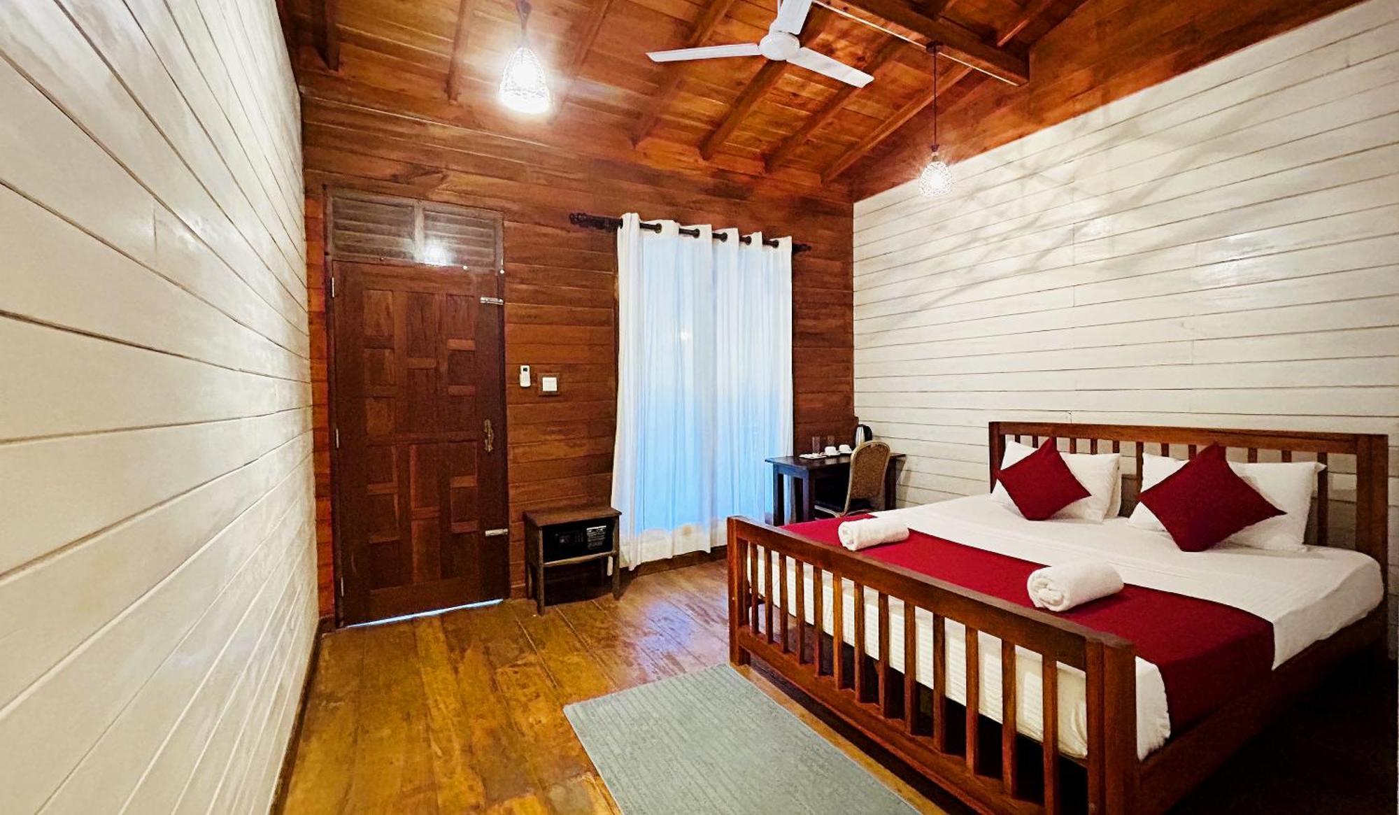 Wood Lodge Мирисса Экстерьер фото