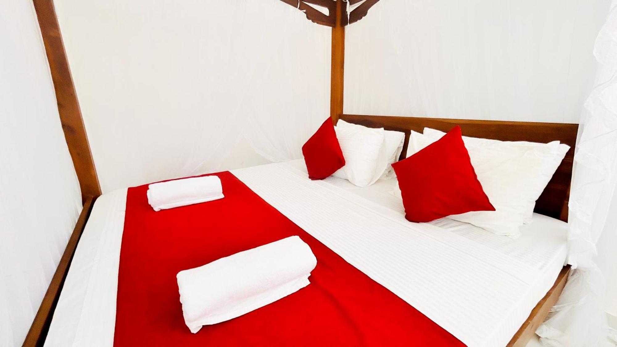 Wood Lodge Мирисса Экстерьер фото