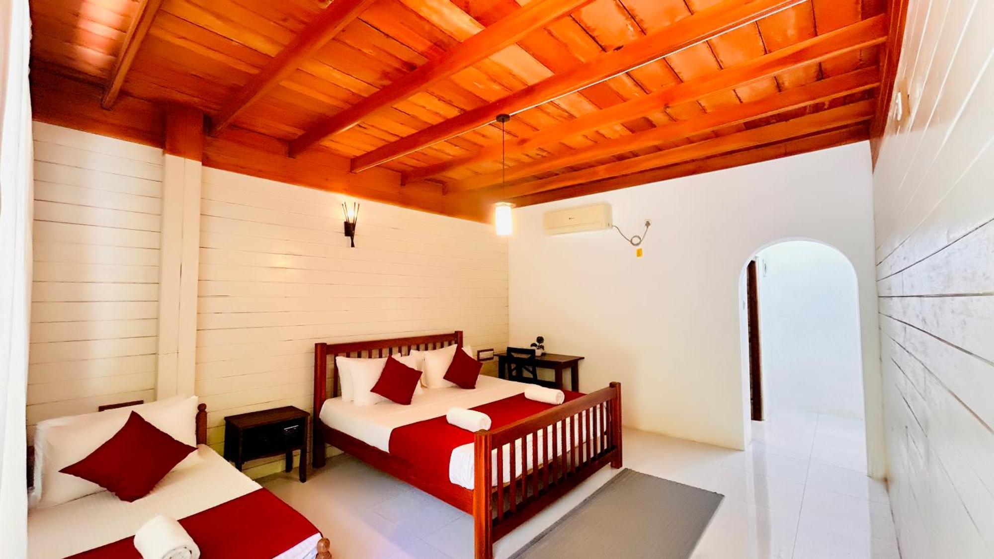 Wood Lodge Мирисса Экстерьер фото